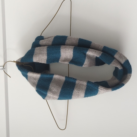 G21 size small sweater dress - Picture 4 of 4